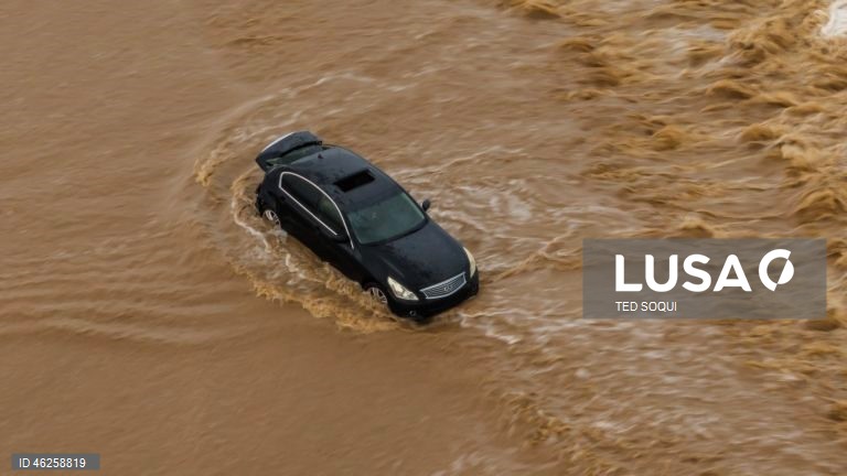 EUA: Chuvas no sul da Califórnia causam inundações e deslizamentos de terra