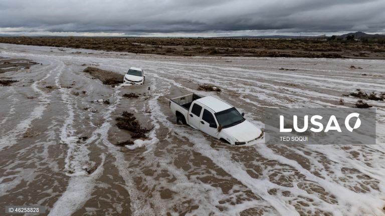 EUA: Chuvas no sul da Califórnia causam inundações e deslizamentos de terra