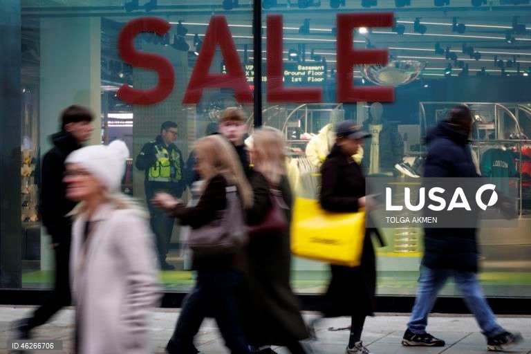 Reino Unido: Compras nas liquidações de inverno