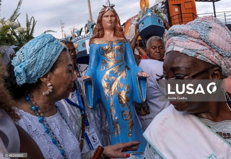 Brasil: Cerimónia em honra de Iemanjá no Rio de Janeiro