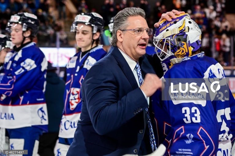 Suíça: Hóquei no gelo Spengler Cup 2025 - Collegiate Selects vs Sparta Praga