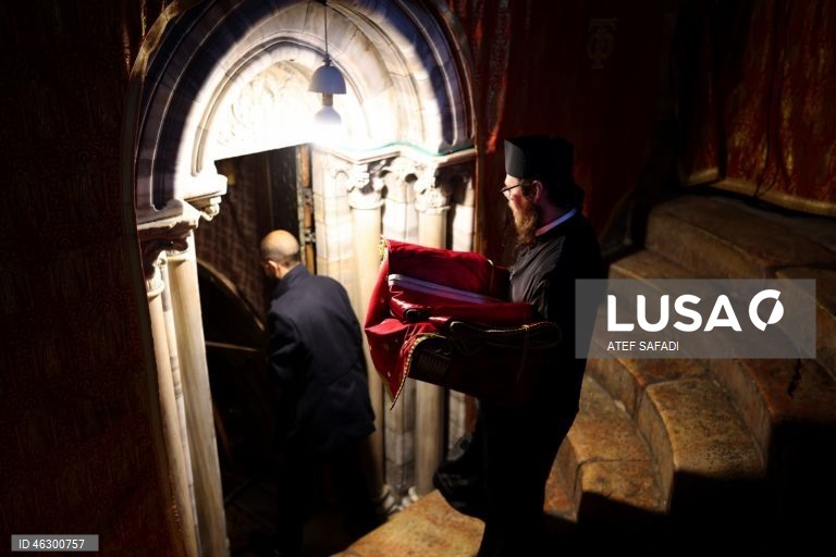 Palestina: Cristãos ortodoxos celebram o nascimento de Jesus Cristo na Igreja da Navidade em Belém
