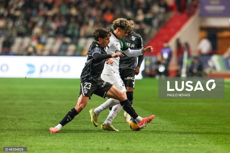 Futebol: Vitória de Guimarães vence o Sporting nas meias finais da Taça da Liga 