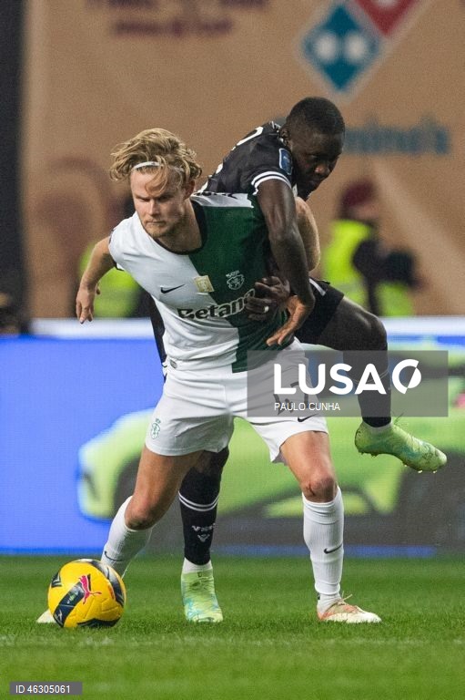 Futebol: Vitória de Guimarães vence o Sporting nas meias finais da Taça da Liga 