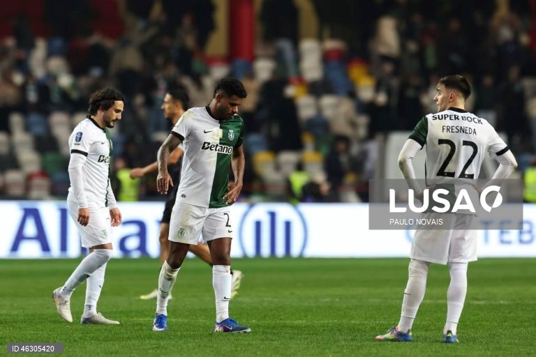 Futebol: Vitória de Guimarães vence o Sporting nas meias finais da Taça da Liga 