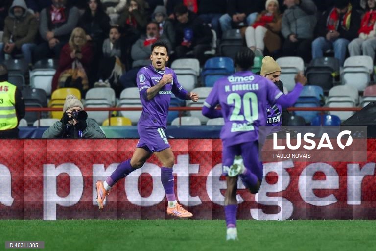 Futebol: Sporting de Braga vence o Benfica nas meias finais da Taça da Liga