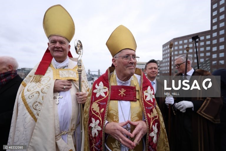 Londres: Bênção do rio Tamisa