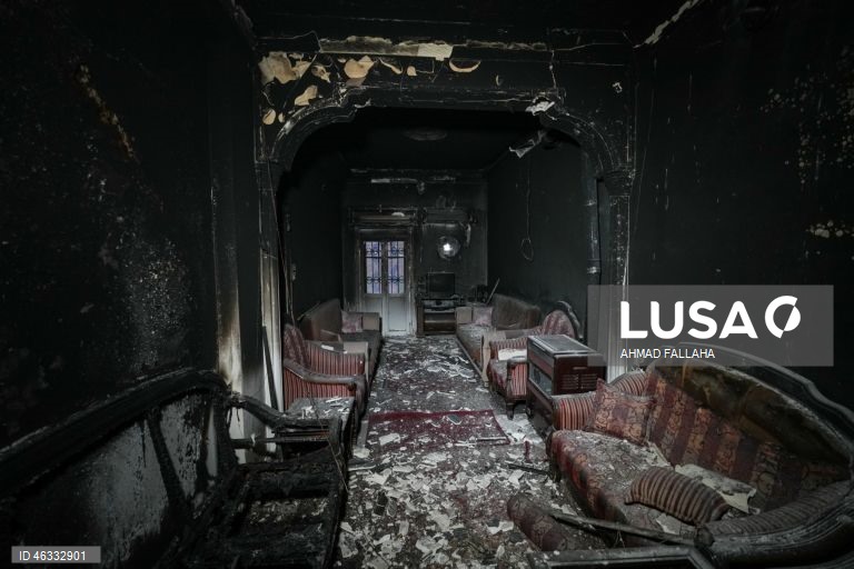 Síria: vida quotidiana em Aleppo após confrontos entre forças curdas e tropas do governo.