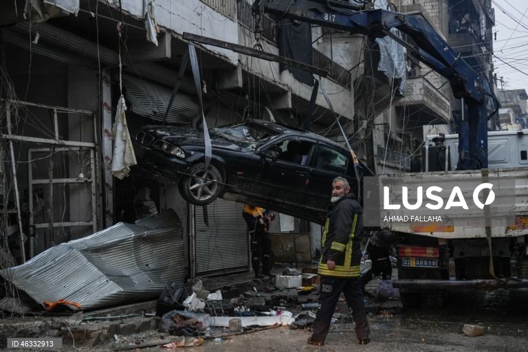 Síria: vida quotidiana em Aleppo após confrontos entre forças curdas e tropas do governo.