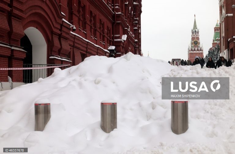 Rússia: Neve em Moscovo