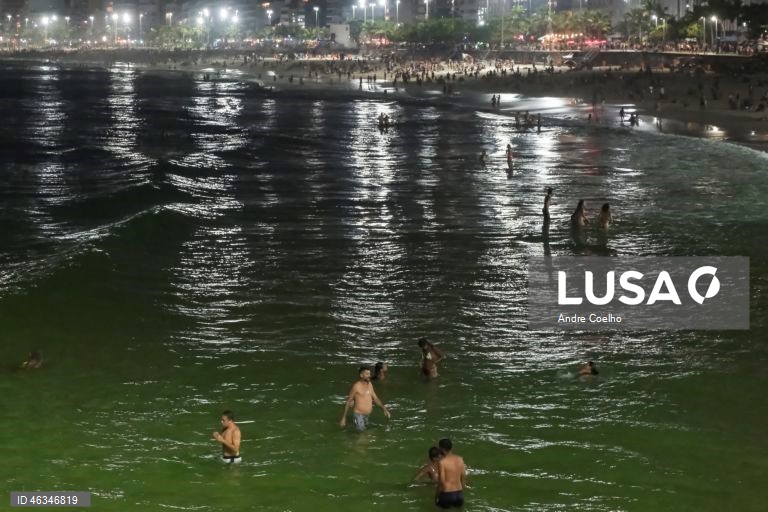 Brasil: praias do Rio de Janeiro ficam lotadas dia e noite, com calor recorde de 41 graus
