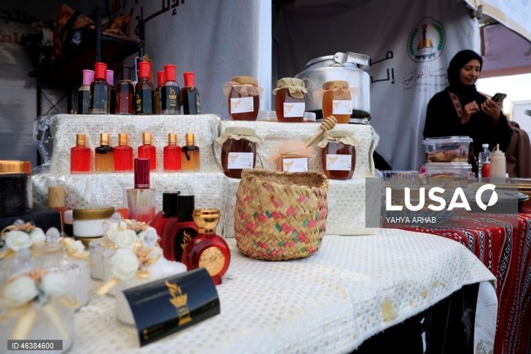 Iémen: Bazar em Saná vende produtos artesanais feitos por mulheres