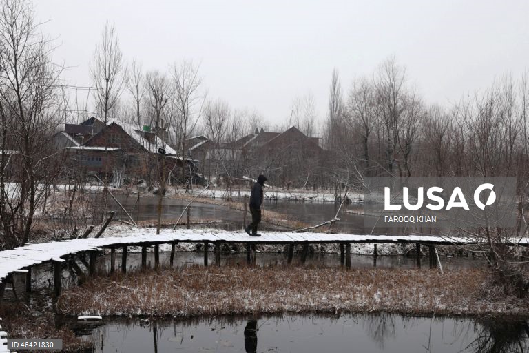 Índia: Neve em Srinagar na Caxemira