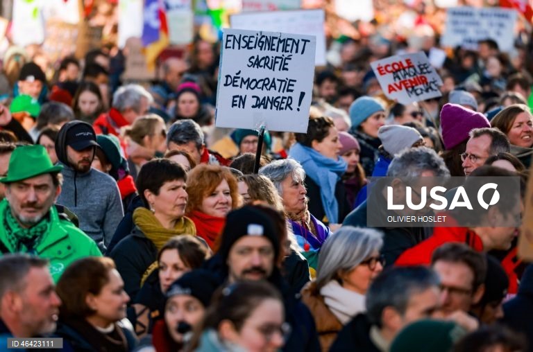 Bélgica: Manifestação em Bruxelas contra os cortes no orçamento da Educação
