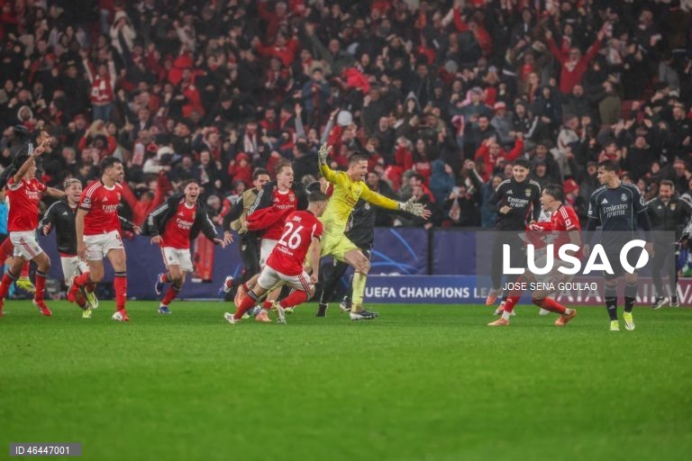 Um golo do guarda-redes Trubin, aos 90+8 minutos, qualificou hoje o Benfica para o play-off de acesso aos oitavos de final da Liga dos Campeões de futebol, garantindo um triunfo por 4-2 sobre o Real Madrid.