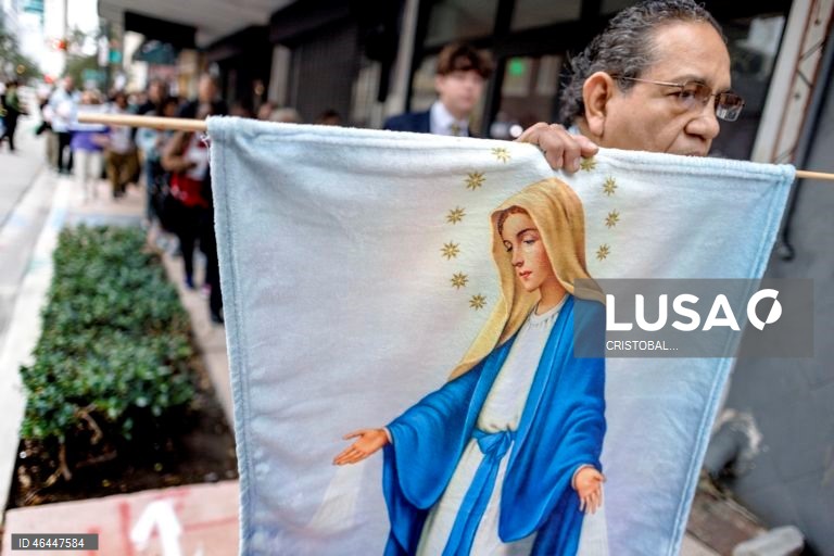 Miami: Missa e procissão em solidariedade aos migrantes junto ao Tribunal de Imigração