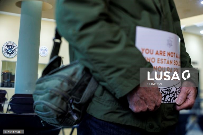 Miami: Missa e procissão em solidariedade aos migrantes junto ao Tribunal de Imigração