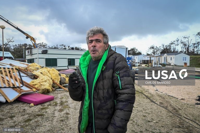 Jorge Azevedo teve de fugir da sua autocaravana no parque de campismo em São Pedro de Moel, depois da passagem da depressão Kristin por Portugal continental, na madrugada de 28 de janeiro, deixando um rasto de destruição, tendo a Proteção Civil contabilizado cinco mortes diretamente associadas à passagem da depressão Kristin e outras cinco em consequência da depressão, relacionadas com intoxicação e reparação de telhados, São Pedro de Moel, Marinha Grande, 03 de fevereiro de 2026. CARLOS...