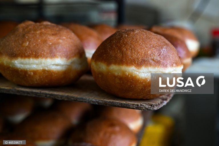 Polónia: Pastelaria tradicional para a 5ª Feira gorda celebrada na última 5ª feira antes da Quaresma