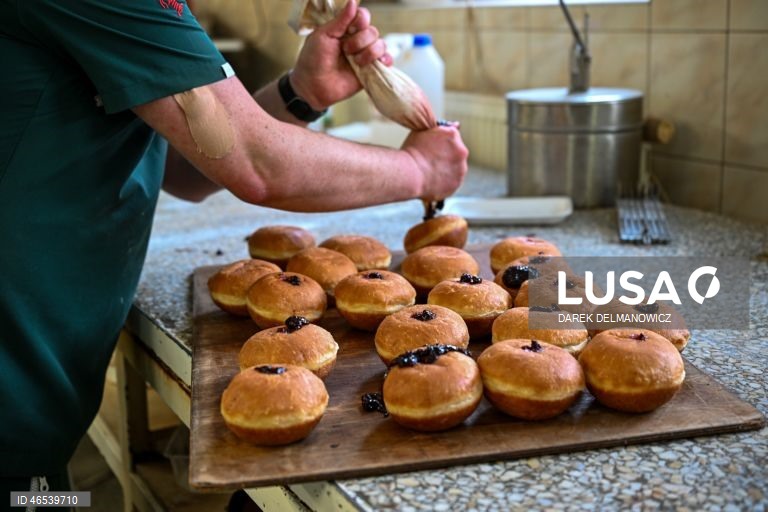 Polónia: Pastelaria tradicional para a 5ª Feira gorda celebrada na última 5ª feira antes da Quaresma