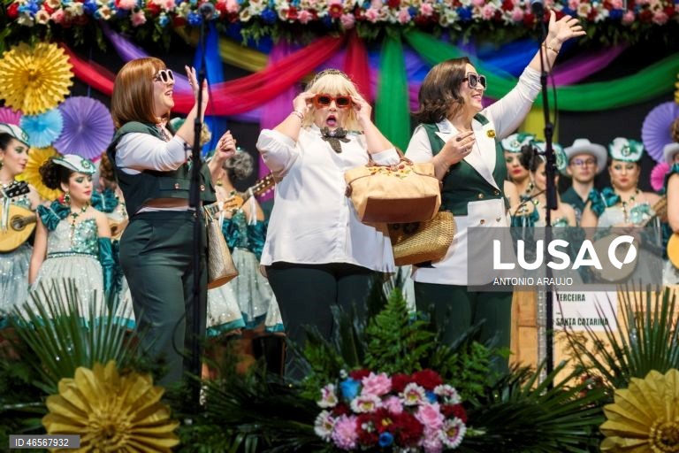 Danças e bailinhos de Carnaval na ilha Terceira, nos Açores, envolvem cerca de 1500 músicos e atores amadores, que atuam, de forma gratuita, durante quatro dias, em mais de três dezenas de salas por toda a ilha, Praia da Vitória, Terceira, Açores.