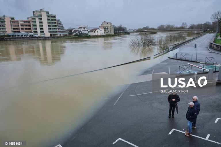 França: Cheias no sudoeste do país