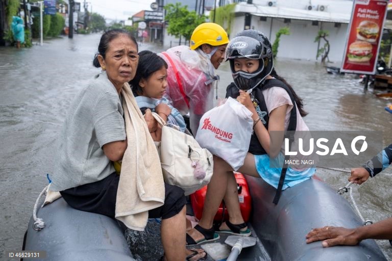 Indonésia: Chuvas fortes causam inundações em Bali