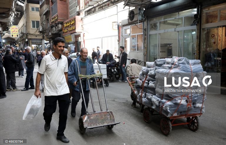 Irão: Vida quotidiana em Teerão