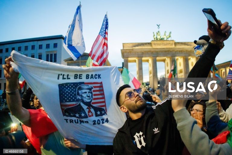 Alemanha: Iranianos manifestam-se em Berlim a favor da intervenção americana