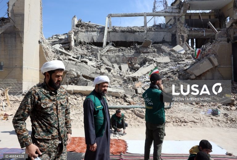 Irão: Ataques dos EUA e Israel continuam