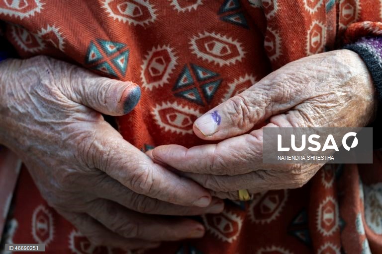 O Nepal realiza eleições parlamentares