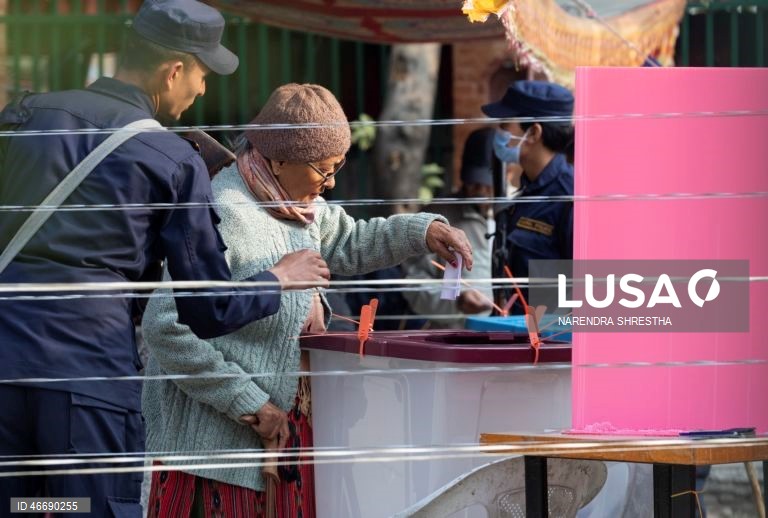 O Nepal realiza eleições parlamentares