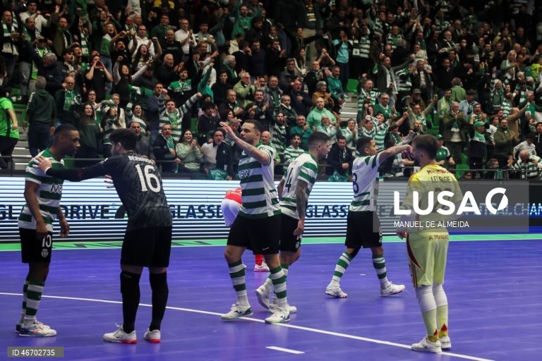 O Sporting garantiu hoje a sua sexta presença consecutiva na ‘final four’ da Liga dos Campeões de futsal impondo-se ao Benfica por 7-4, na segunda mão dos quartos de final, recuperando da derrota averbada na casa dos campeões nacionais.