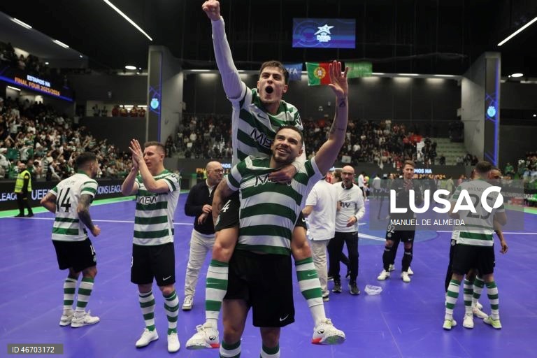 O Sporting garantiu hoje a sua sexta presença consecutiva na ‘final four’ da Liga dos Campeões de futsal impondo-se ao Benfica por 7-4, na segunda mão dos quartos de final, recuperando da derrota averbada na casa dos campeões nacionais.