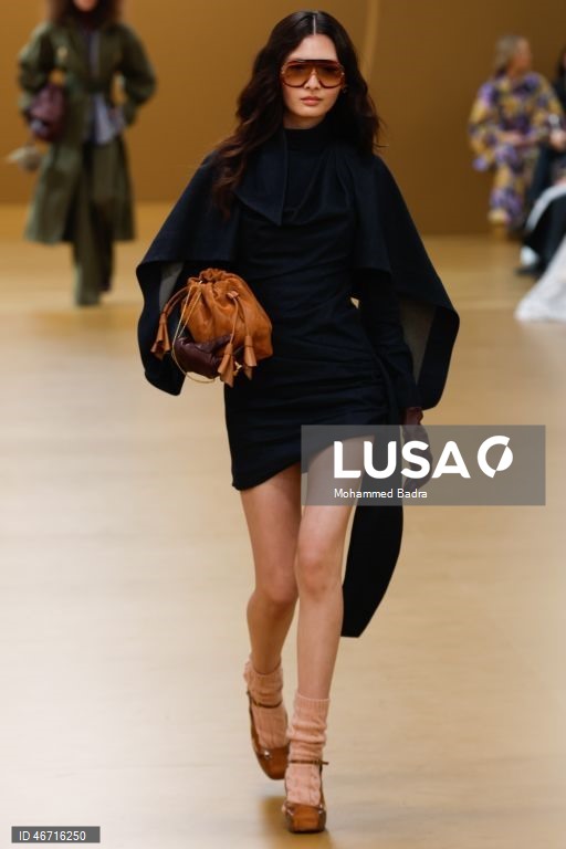 França: Semana da Moda Feminina de Paris Outono/Inverno 2026.