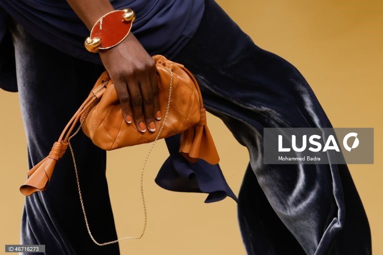 França: Semana da Moda Feminina de Paris Outono/Inverno 2026.