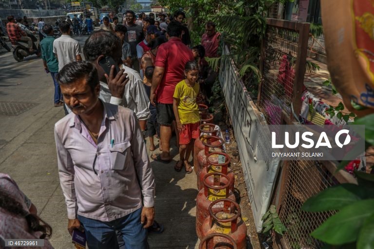 Índia: escassez de gás GPL atinge Mumbai durante o conflito no Médio Oriente