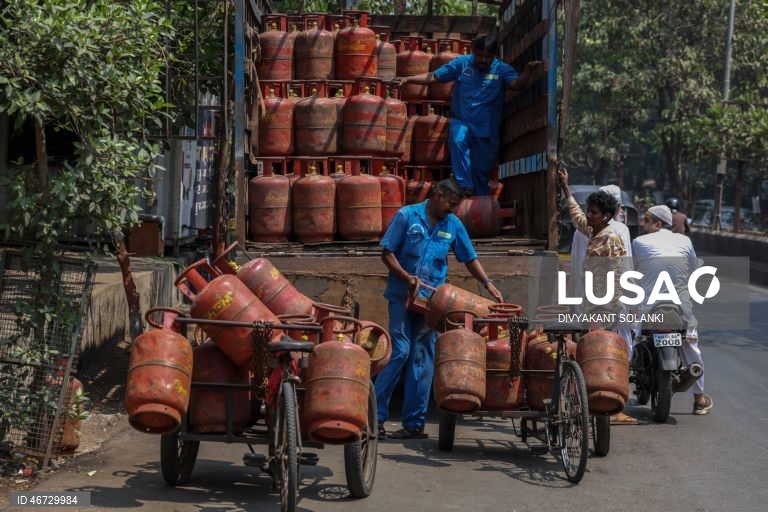 Índia: escassez de gás GPL atinge Mumbai durante o conflito no Médio Oriente
