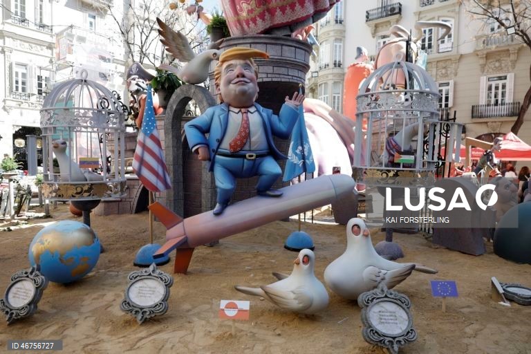 Valência: tradicional festa das Fallas 