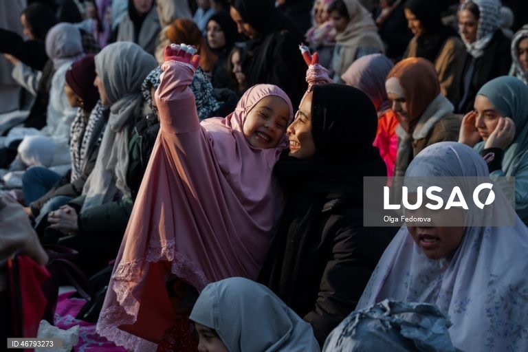 EUA: Muçulmanos celebram o fim do ramadão em Nova Iorque