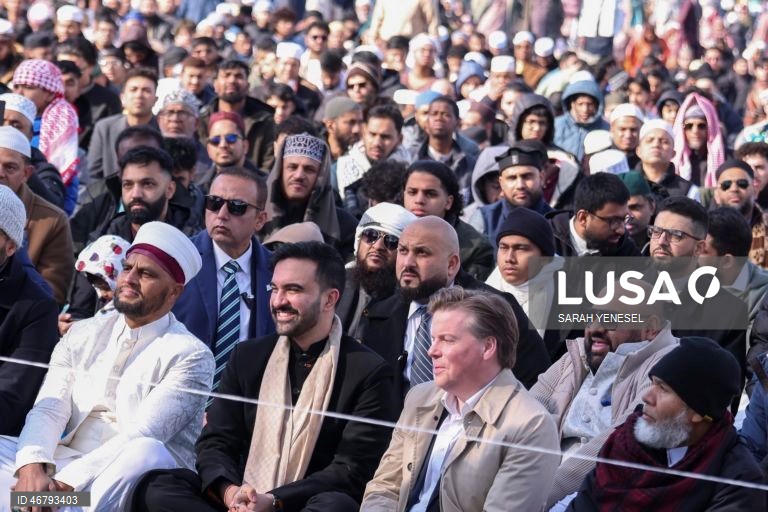 EUA: Muçulmanos celebram o fim do ramadão em Nova Iorque