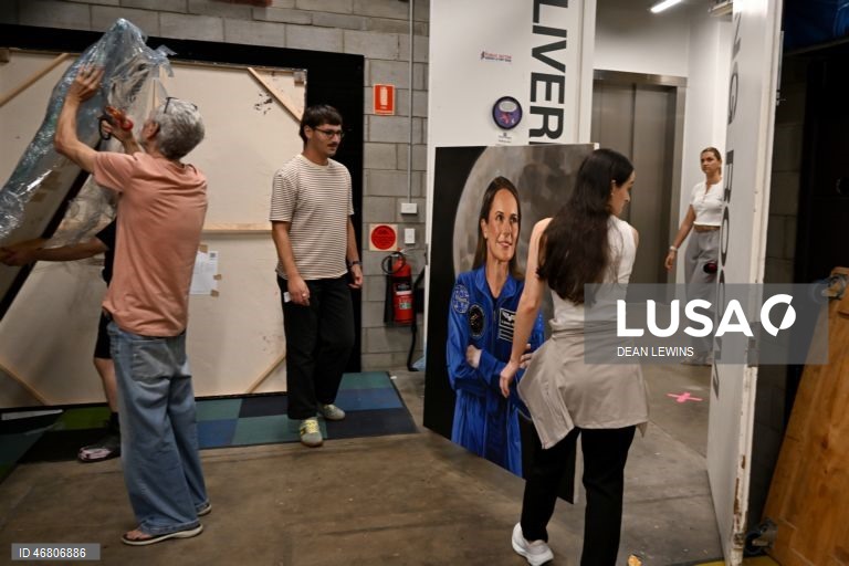 Sydney: Artistas apresentam obras para os principais prémios anuais de arte da Austrália.