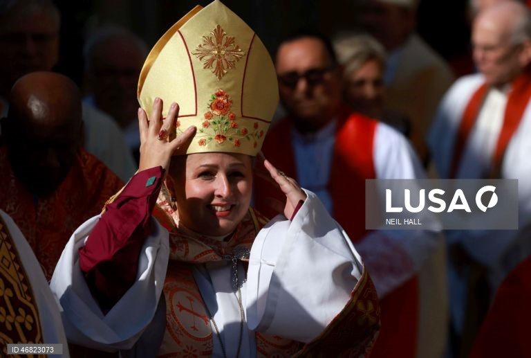 Reino Unido: Sarah Mullally  é a primeira mulher a assumir o cargo de arcebispo de Caterbury