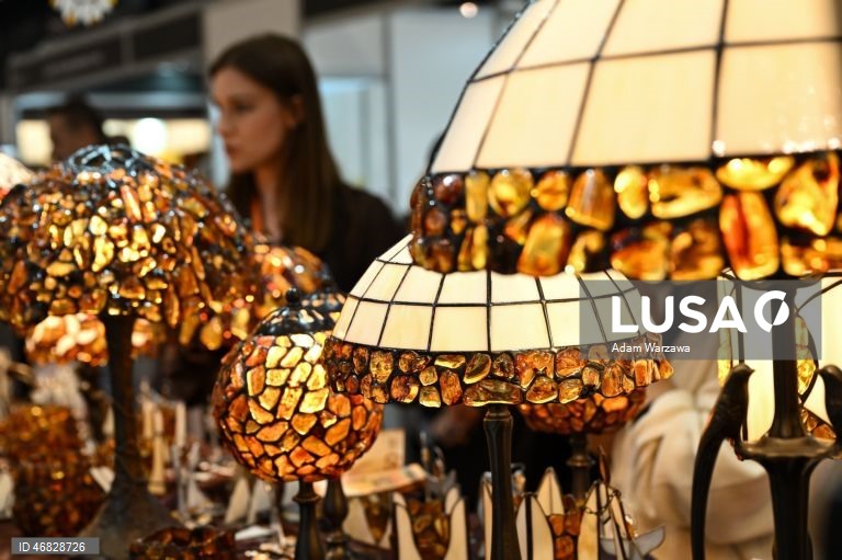 Polónia: Feira internacional de joalharia em ambar em Gdansk