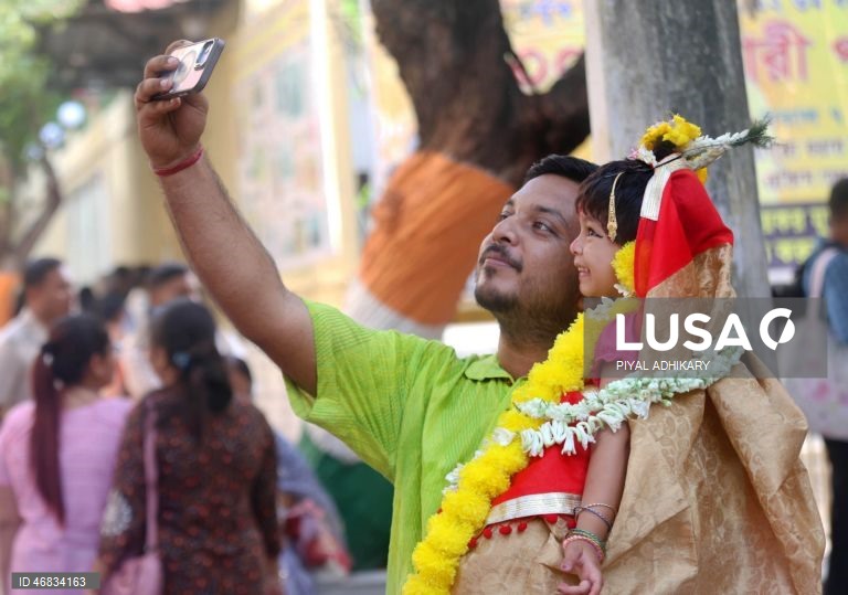 Índia: Festival Hindu Kumari Puja em Calcutá