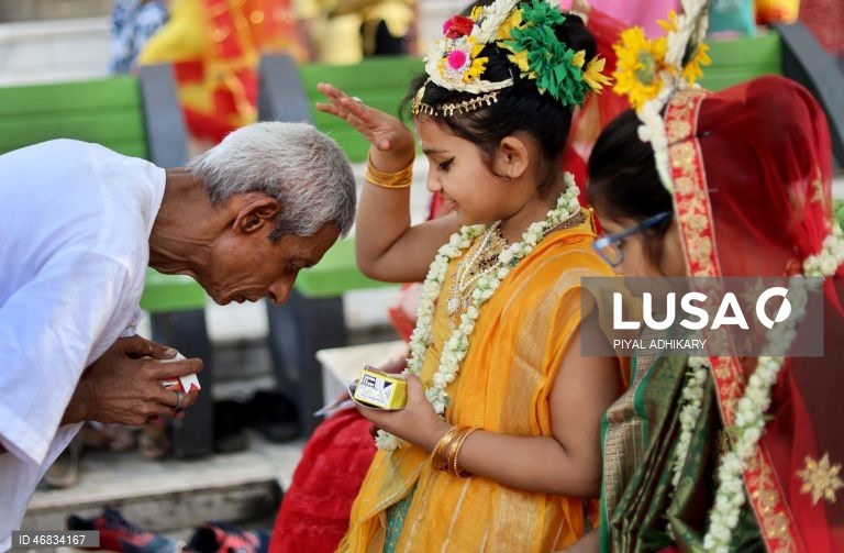 Índia: Festival Hindu Kumari Puja em Calcutá