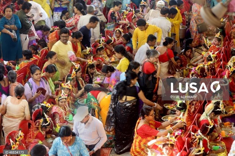 Índia: Festival Hindu Kumari Puja em Calcutá
