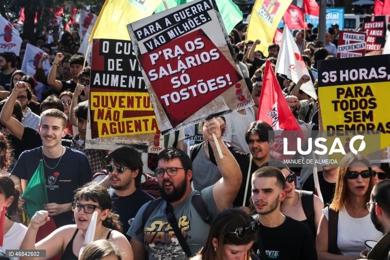 Sindicatos: Manifestação nacional de jovens trabalhadores convocada pela Interjovem