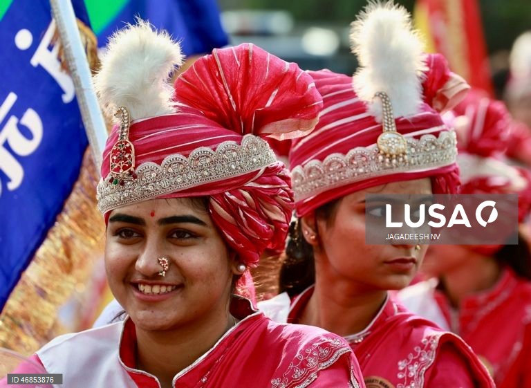 Índia: Celebrações em Bangalore do nascimento de Mahavira, fundador do Jainismo