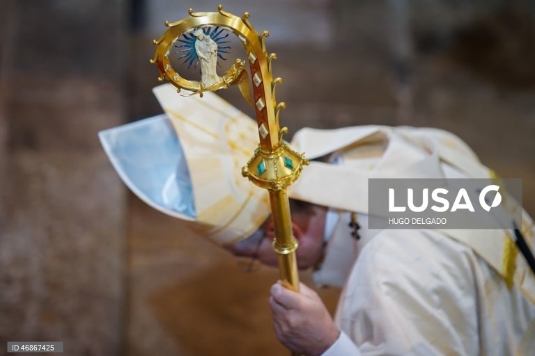 O Arcebispo de Braga D.José Cordeiro presidiu esta manha á Missa Crismal e Bênção dos Santos Óleos na Sé Catedral de Braga, durante as Solenidades da Semana Santa de Braga, Portugal, 2 Abril  2026. HUGO DELGADO/LUSA